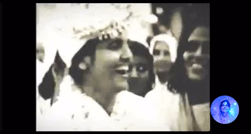 footage of Mâ Ânandamayî, in 1930's