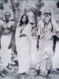Bhaiji, sri Ma et Bholanath
