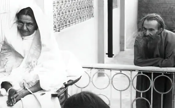 Mâ Ânandamayî et Swami Vijayânanda