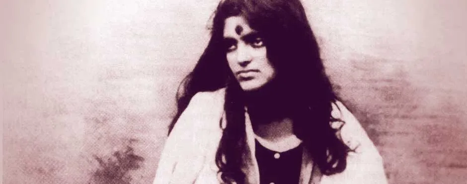 Photographie de Mâ Ananda Moyî, dans sa jeunesse.