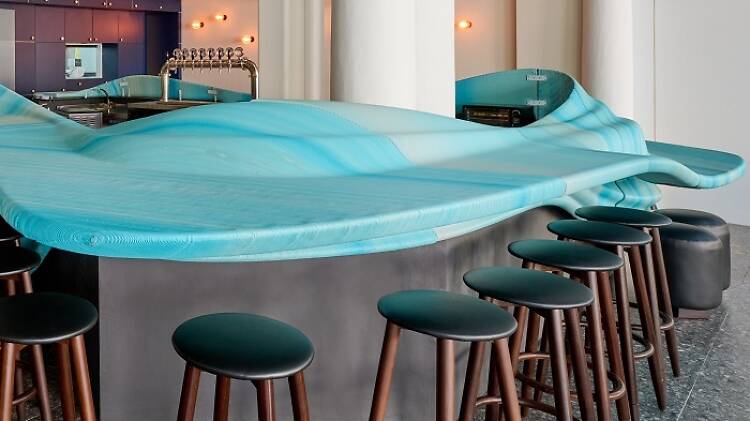 3D printer bar top with intricate shapes and easily adaptable design to any setting.