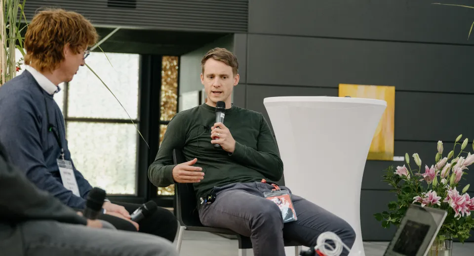 Podcast Host Tobias Siebel