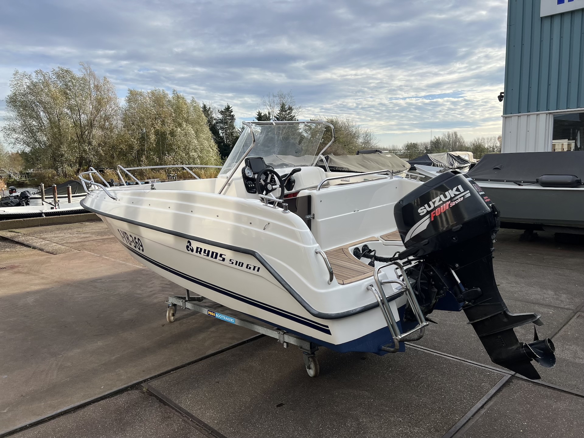 Nieuw binnen: Ryd 510 GTI + Suzuki DF40