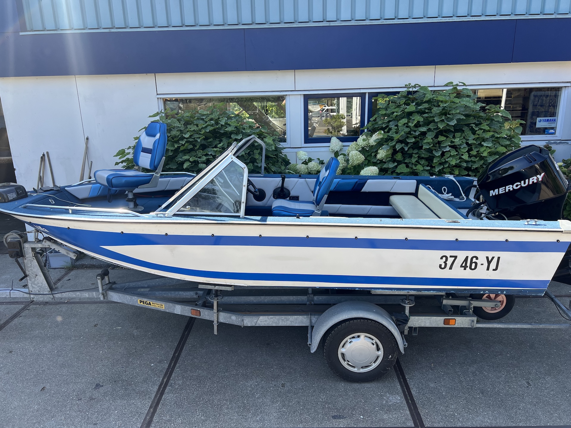 In opdracht van de klant: prachtige aluminium visboot met alle opties!