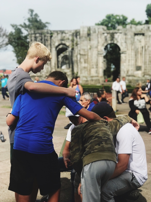 Reign Ministries Logo