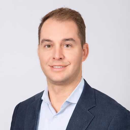 Picture of Kyle Morden, VP of Sales @ HiHello | SaaS Sales Leader | Advocate for Digital Connection