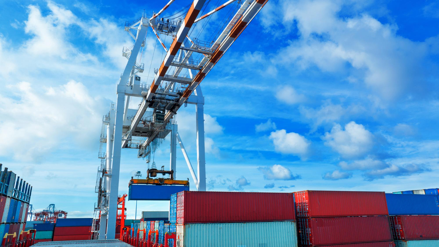 What Is Minimum Order Quantity (MOQ) in Freight Shipping?