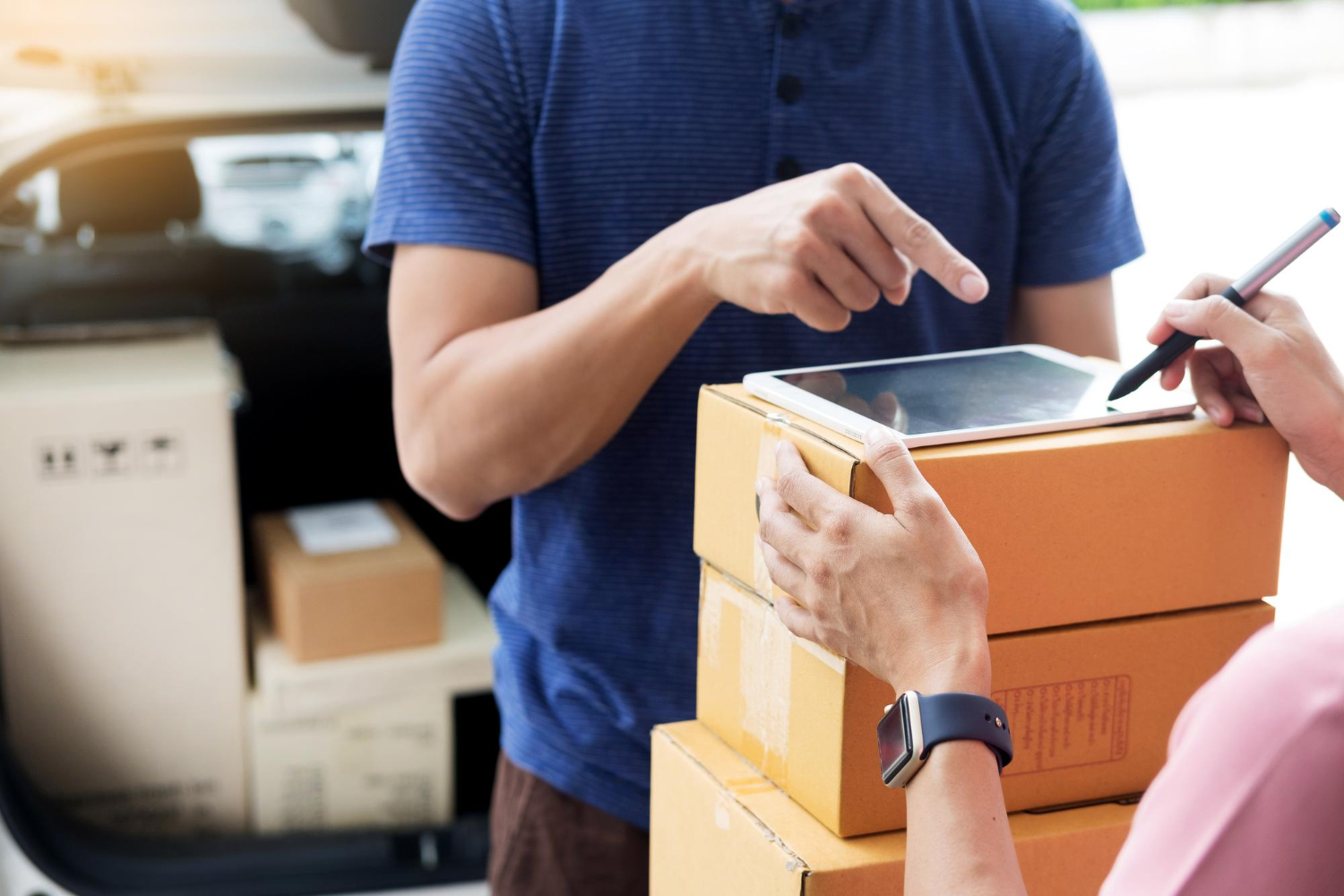 Top 3 Overnight Couriers from Brisbane to Sydney