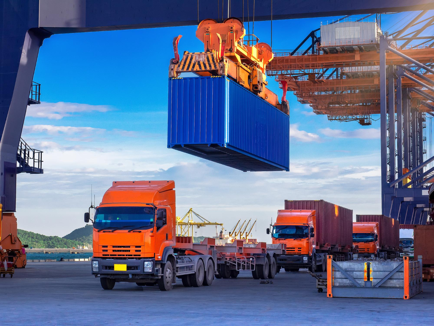 Freight Forwarding vs. Direct Shipping: Which Is Cheaper for Australians?
