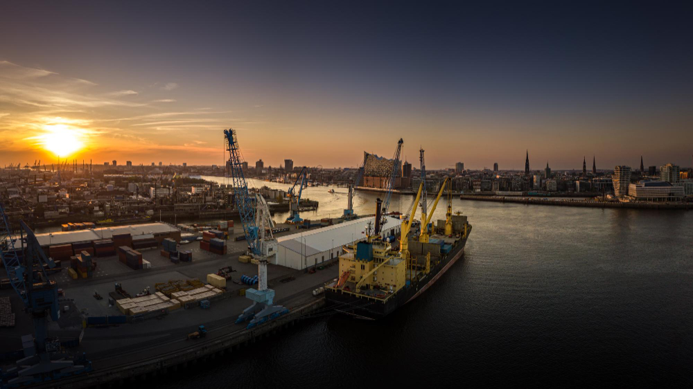 Ship from Australia to Germany: Delivery of Parcels, Cartons or Pallets