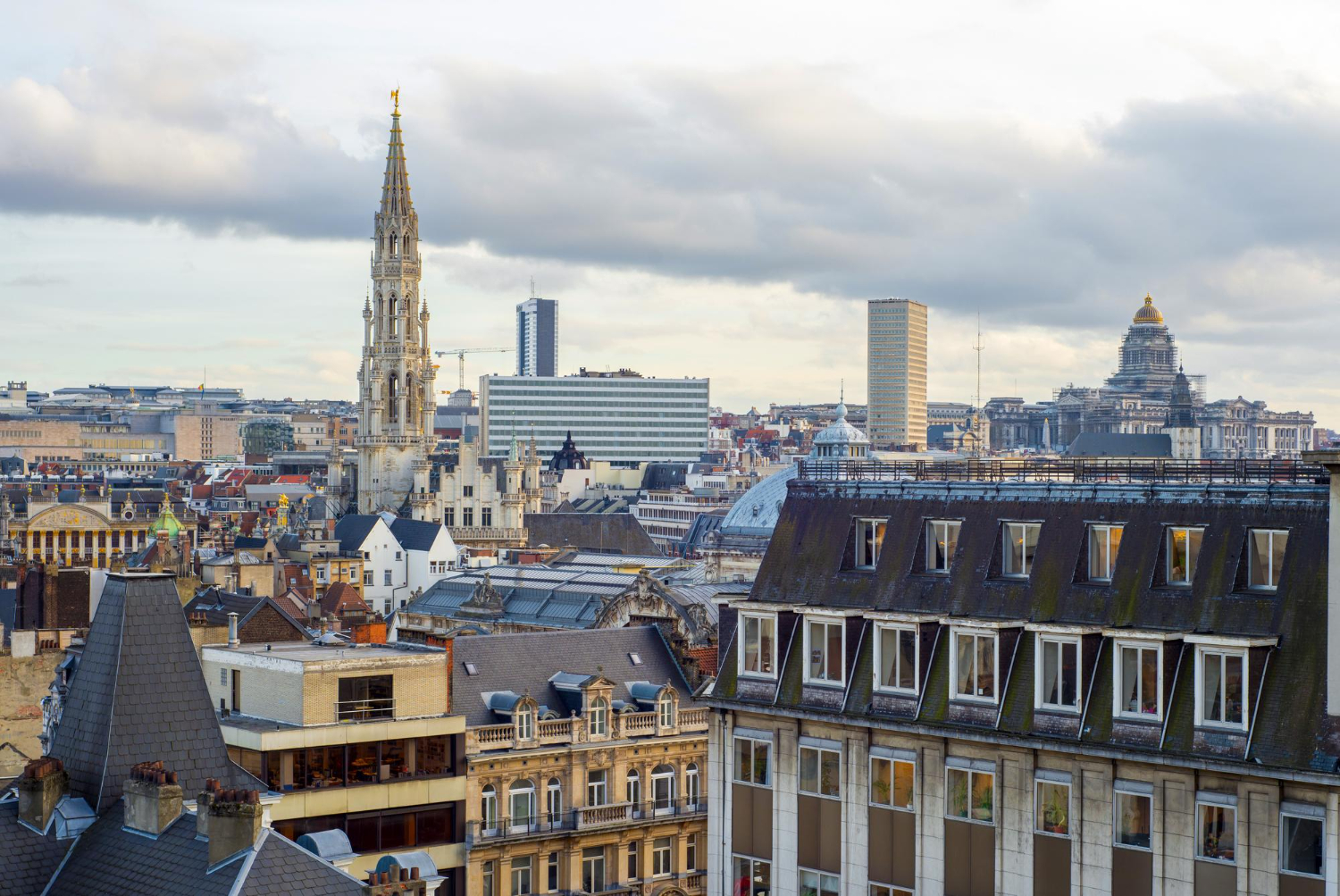 Ship from Australia to Belgium: Sea, Air, or Courier Options
