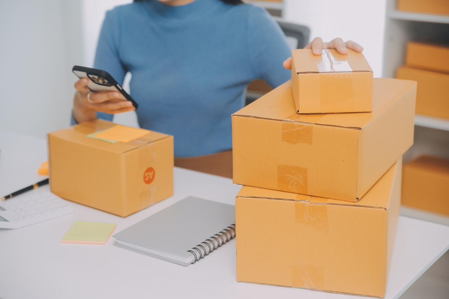 What’s The Best Interstate Shipping for Small-to-Medium Packages?