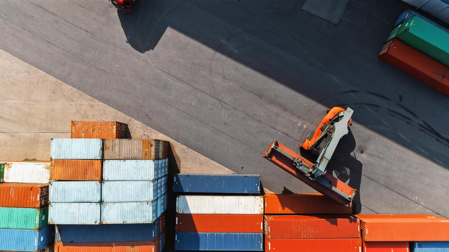 Should You Consolidate Freight Locally or at Port? A Guide for Australian Importers