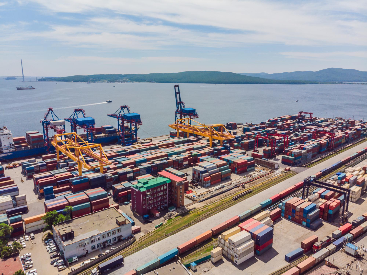 3PL vs Freight Forwarder: What's the Difference for Australian Importers