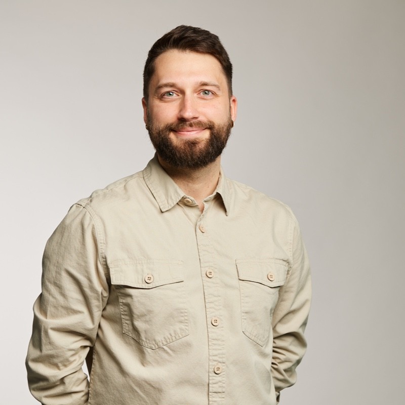 Webinar Host Frederik Schröder