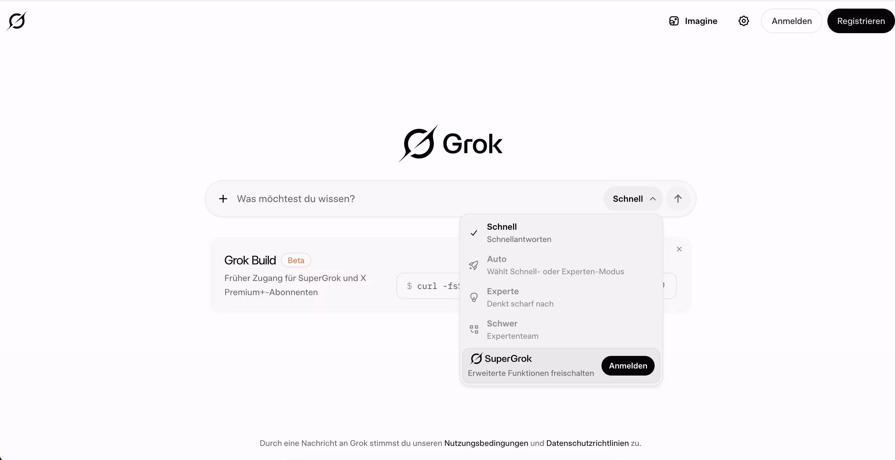 Screenshot der Benutzeroberfläche von Grok AI mit einem zentralen Suchfeld „Was möchtest du wissen?“. Ein geöffnetes Dropdown-Menü zeigt verschiedene Antwortmodi wie „Schnell“, „Auto“, „Experte“ und „Schwer“ sowie eine Option für „SuperGrok“ an.