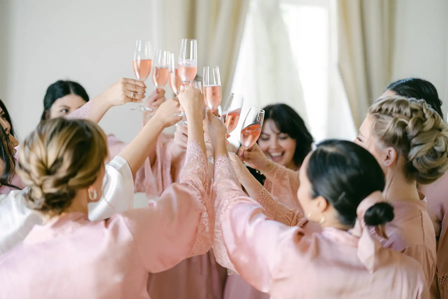 Whispers of Elegance: Fine Art Hochzeit im Schloss Laxenburg