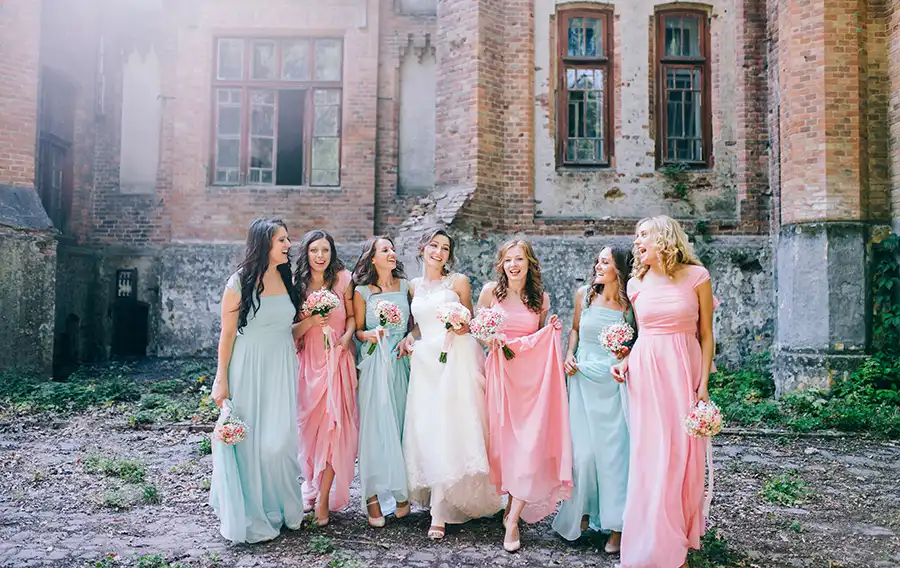 Das perfekte Outfit für eine Hochzeit: Styleguide für Hochzeitsgäste
