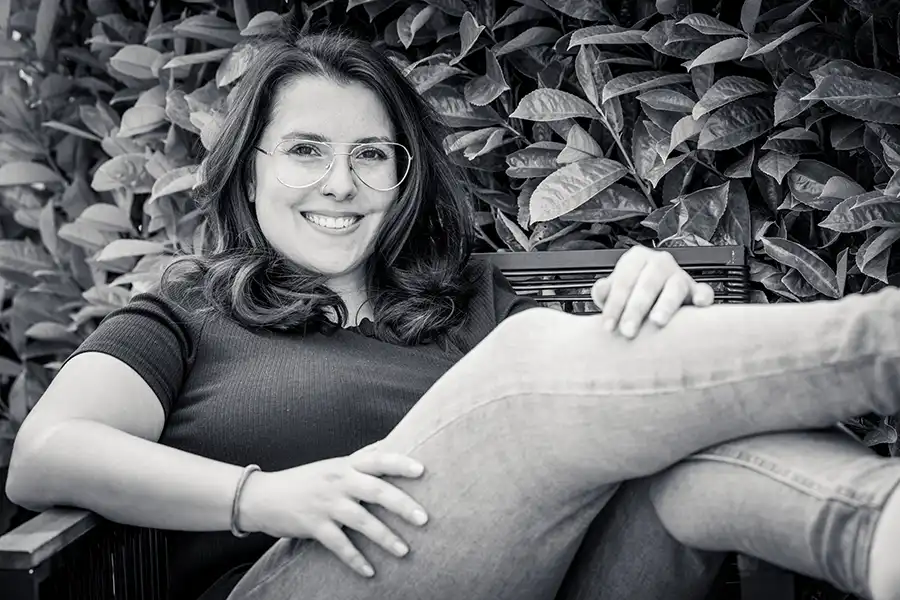 Traurednerin & Sängerin Sandra Piribauer