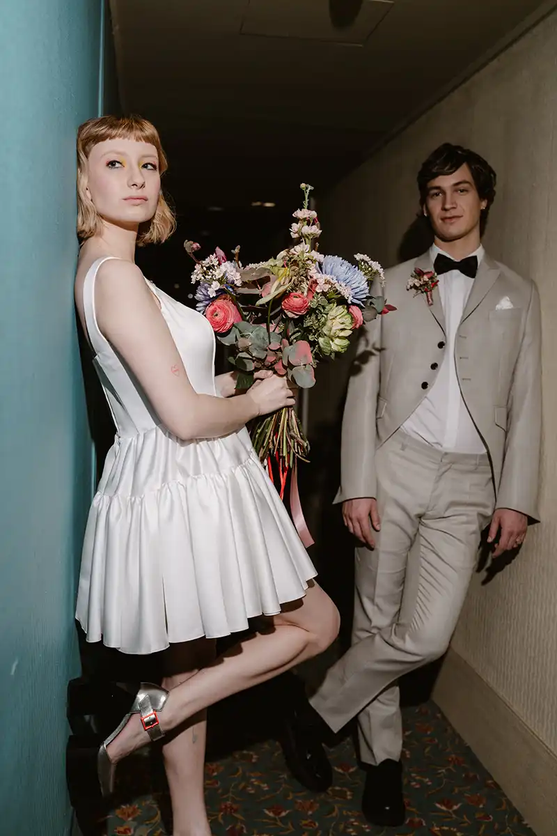 Modern Biedermeier Elopement: Zeitreise in Stage Dorseys