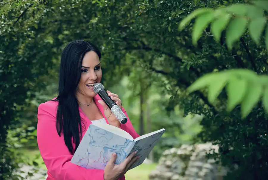 Freie Rednerin Marion Korn