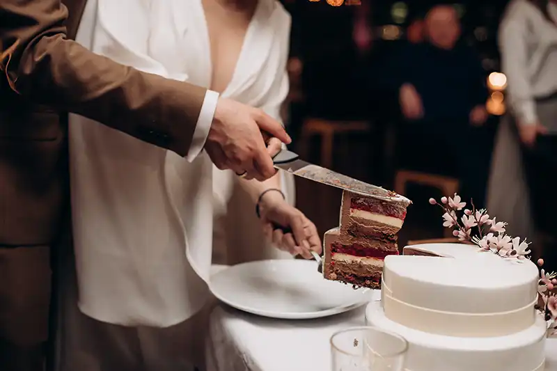 5 Schritte zur richtigen Hochzeitstorte
