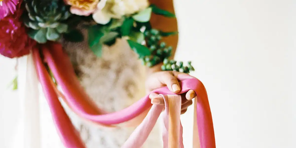 4. Hochzeitstag – die Seidenhochzeit und ihre Bedeutung