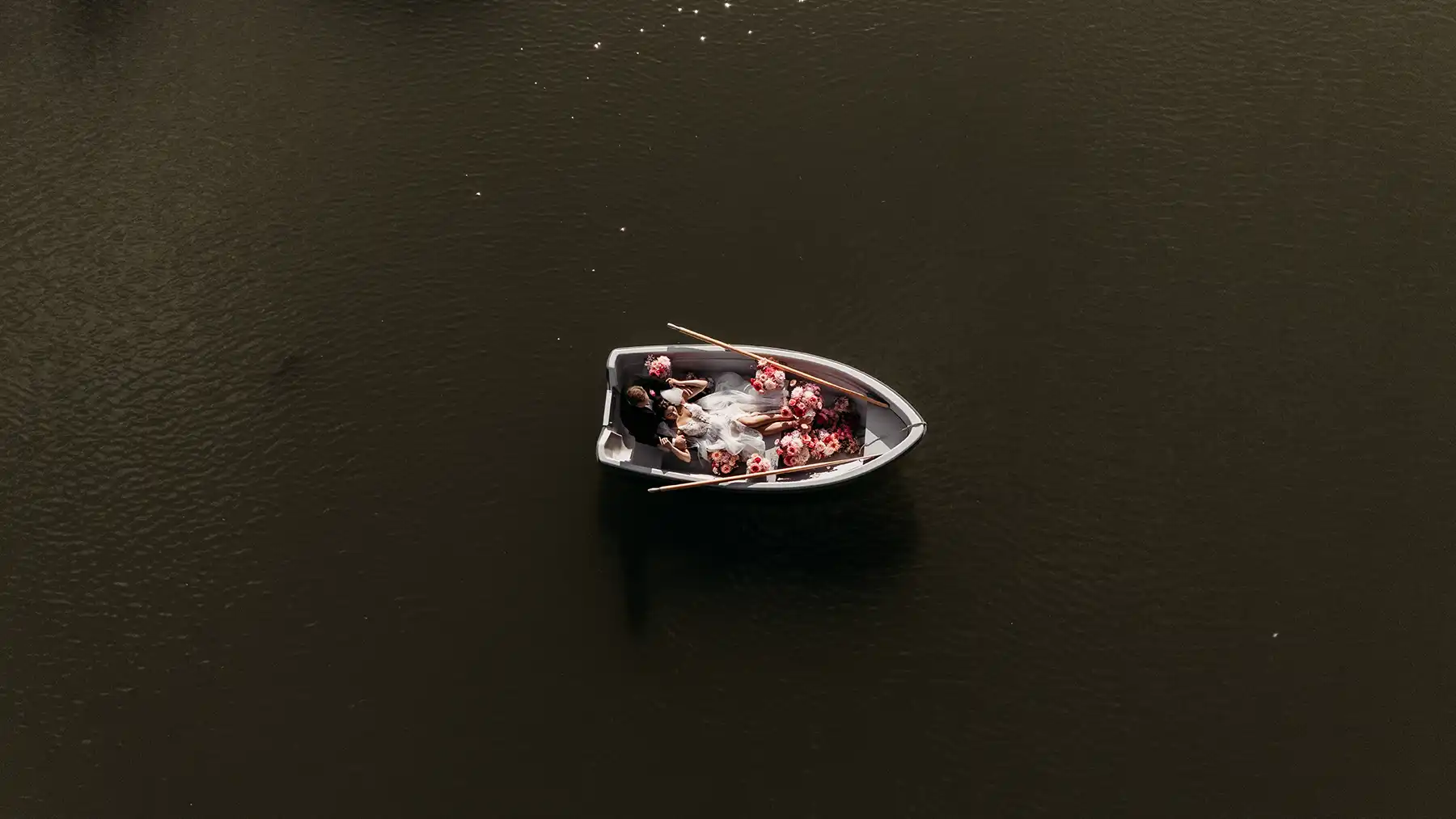 Rosy Spring Elegance: Verträumte Hochzeit in Rosatönen