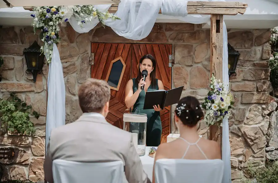 Traurednerin Irena Mayrhofer