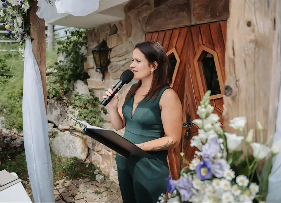 Traurednerin Irena Mayrhofer