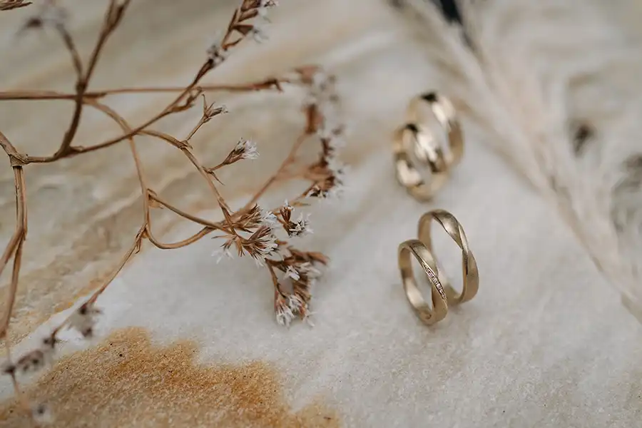 Goldschmiede Eder | Eheringe & Schmuck