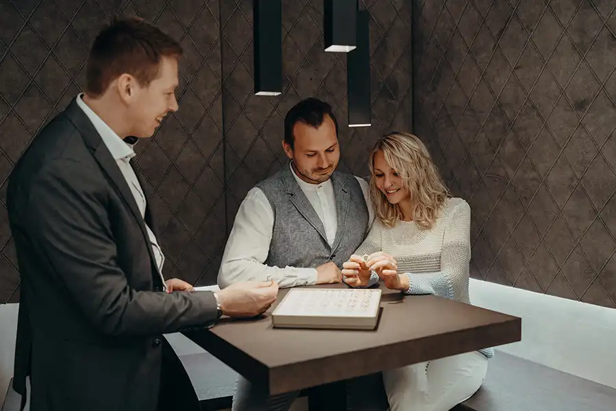 Goldschmiede Eder | Eheringe & Schmuck