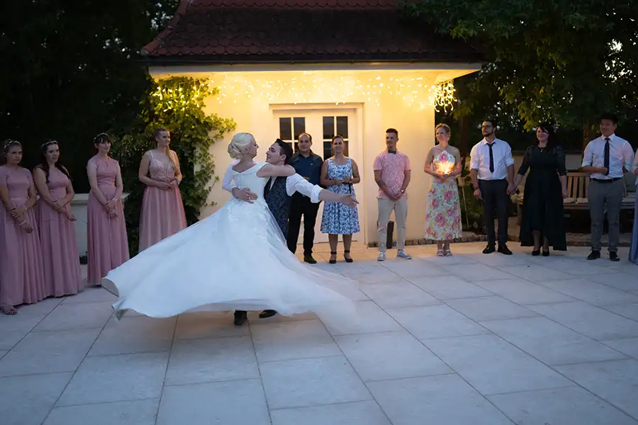 Tanzschule „Dance! Alles außer Standard“