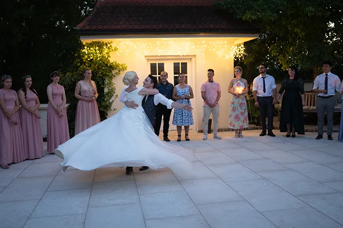 Tanzschule „Dance! Alles außer Standard“