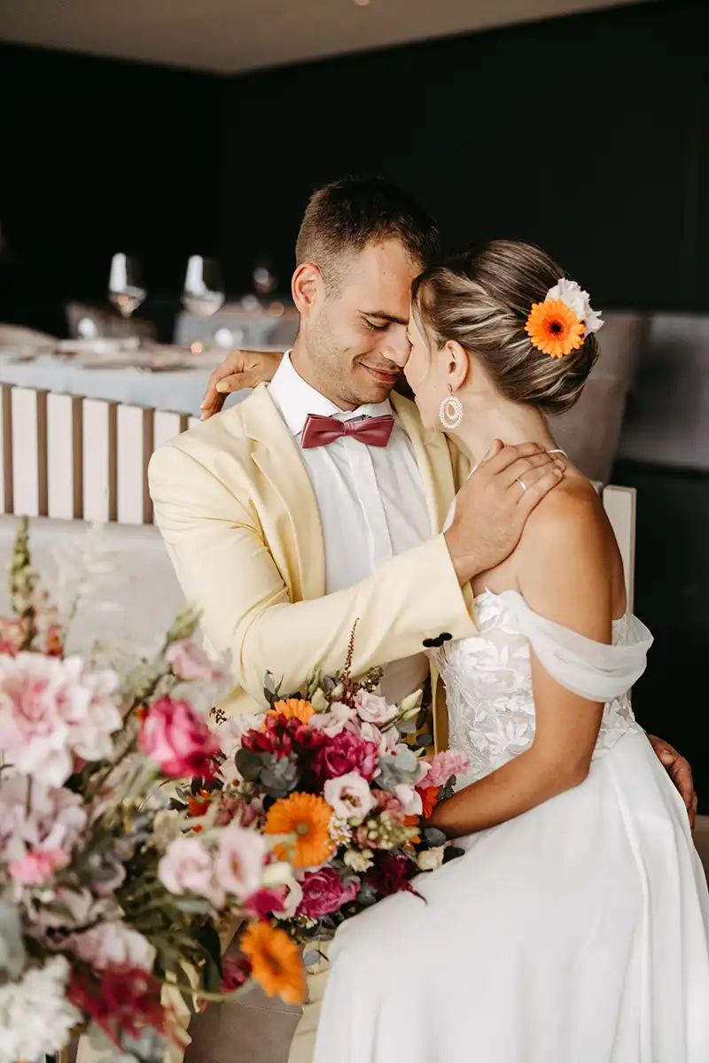 Summer-Wedding: Pink, Peach & Alpine Chic