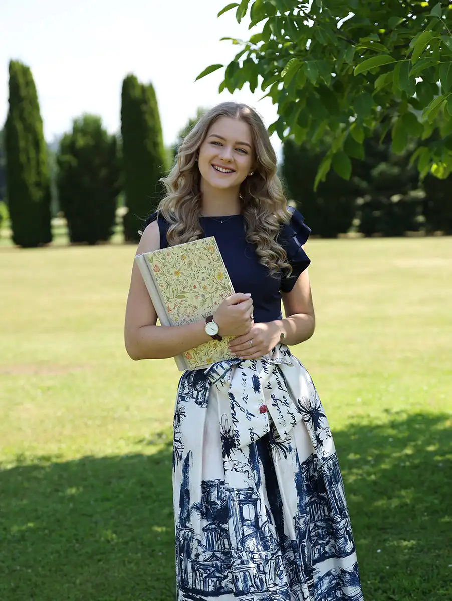 Hochzeitsrednerin Jana Egger