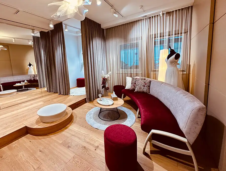Monja’s Wedding Lounge | Hochzeitskleider