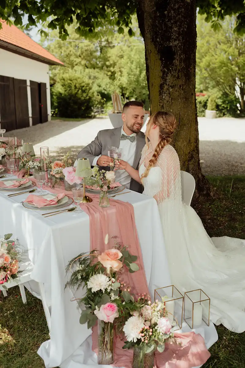 Blooming Promises – Natürliche Hochzeit im Vierkanthof