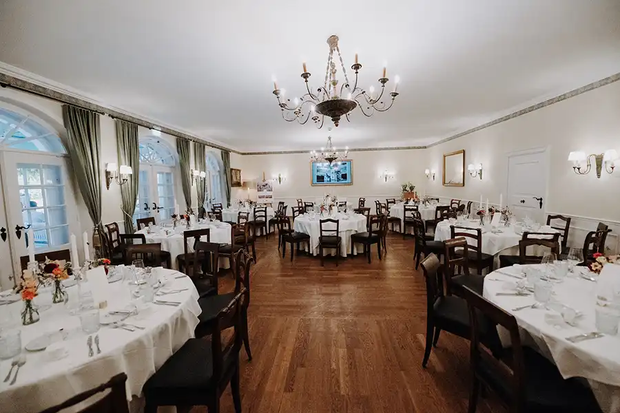 Wedding Venue in Anif