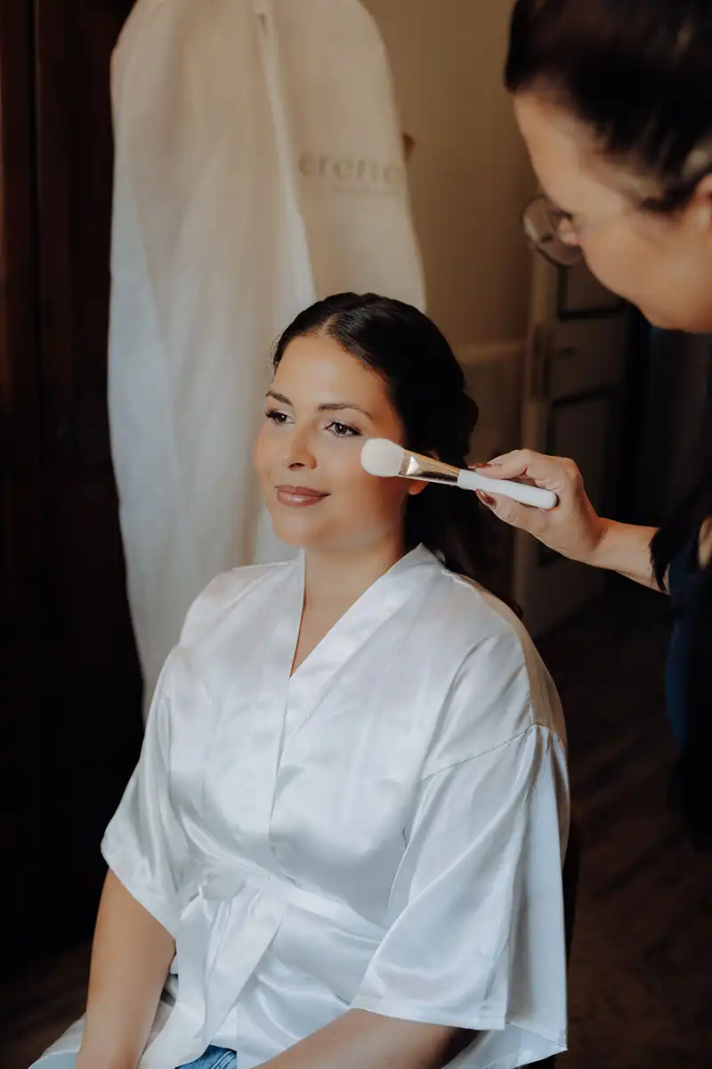 Hochzeitsfrisur Make-up