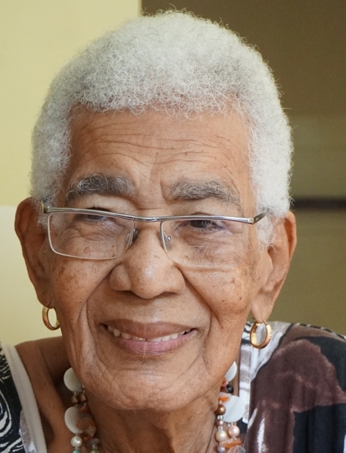 Isma Maria Pierre-Servinus