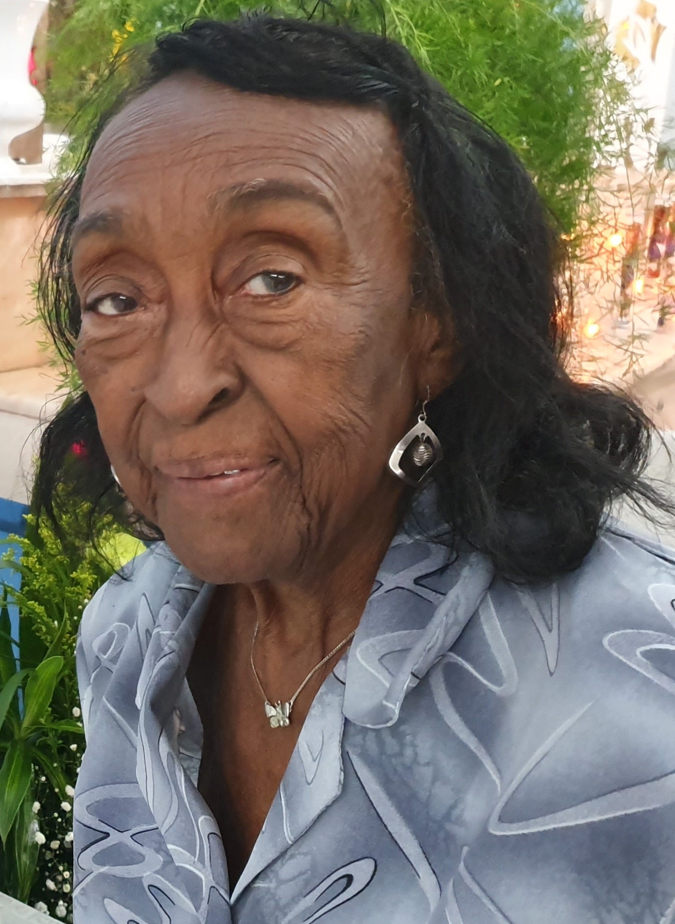 Lucila Josefa Isenia