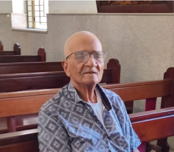 Mario Adrian Raphaëla