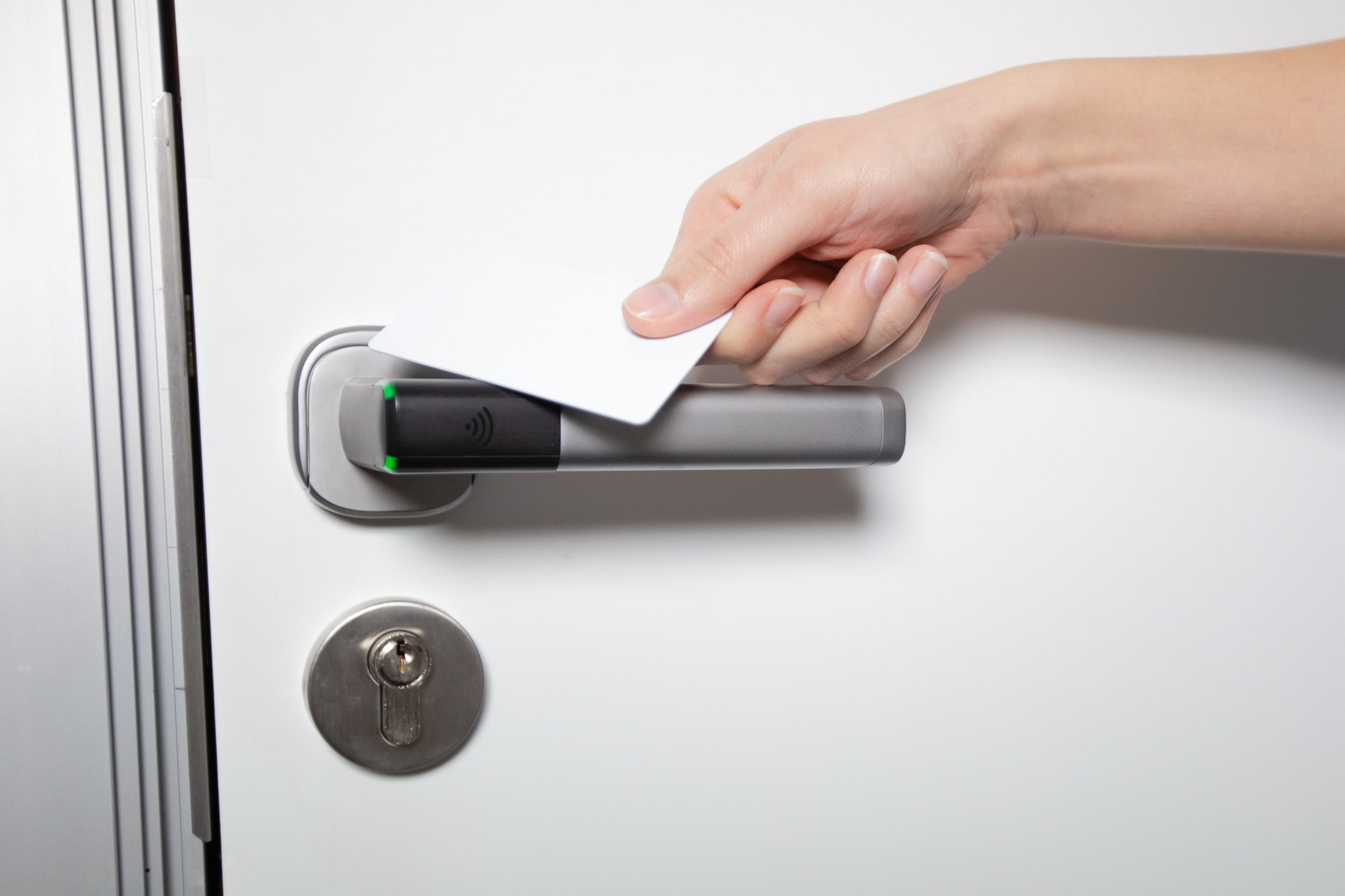 Serrure De Porte Intelligente NDavid - Ouverture Multiple (clé, Code, App), Noire, Universelle