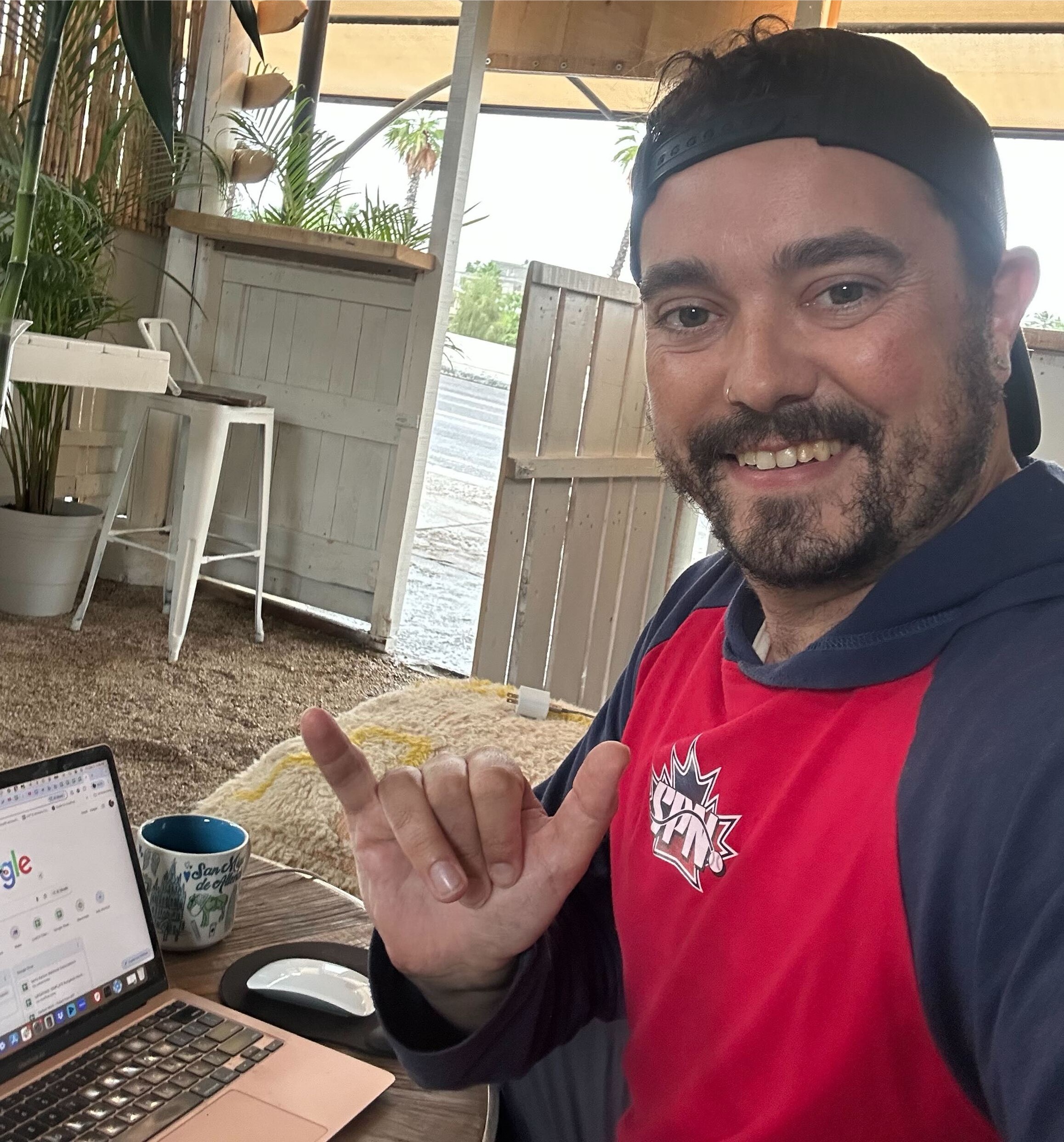 person using tablet computer