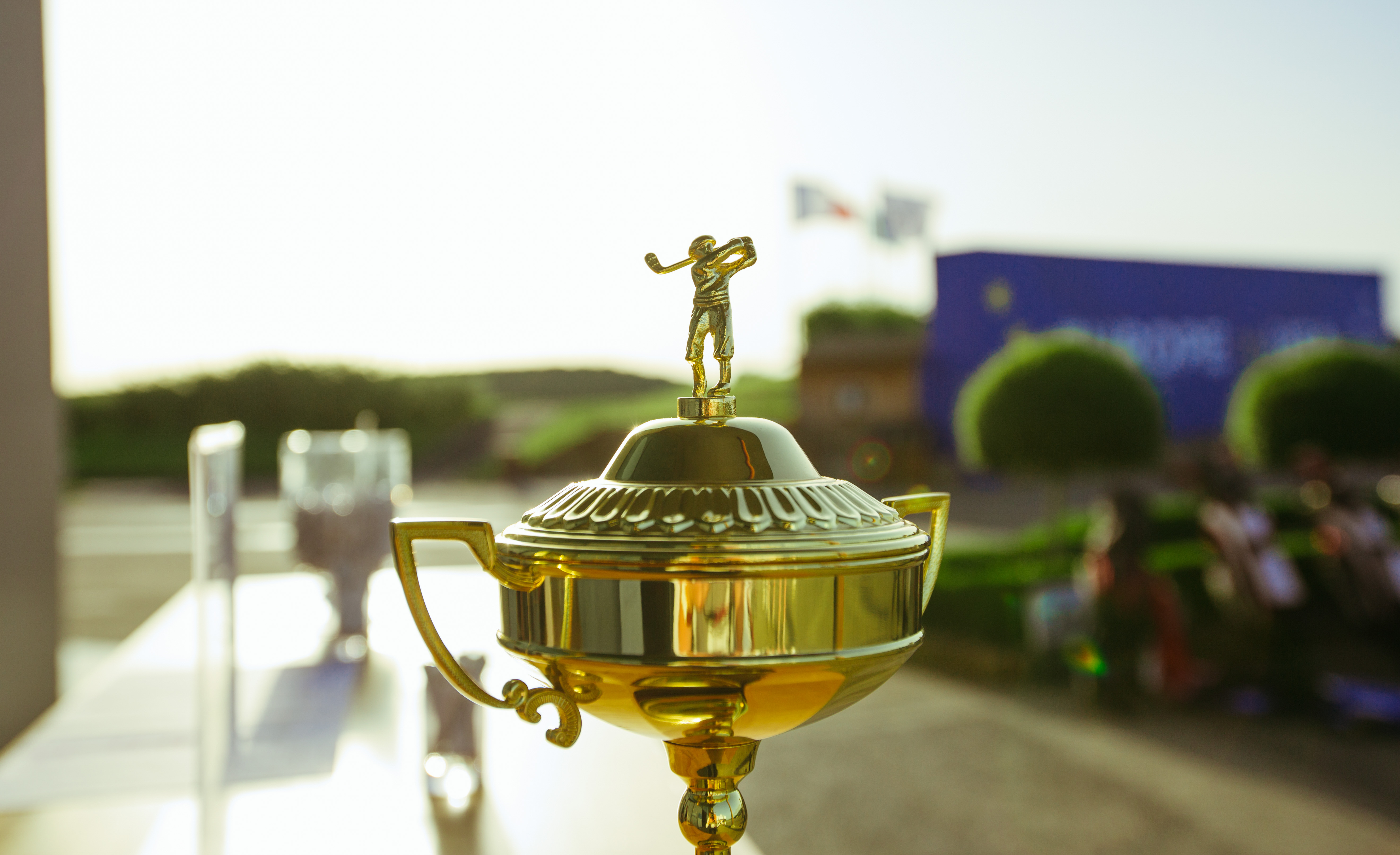 Le trophée pour les gagnants de la compétition S'M au Golf National