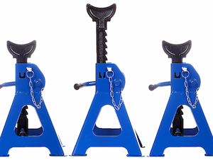 Three blue jack stands lined up in a row with black ratchet bars and safety chains, isolated on a white background.