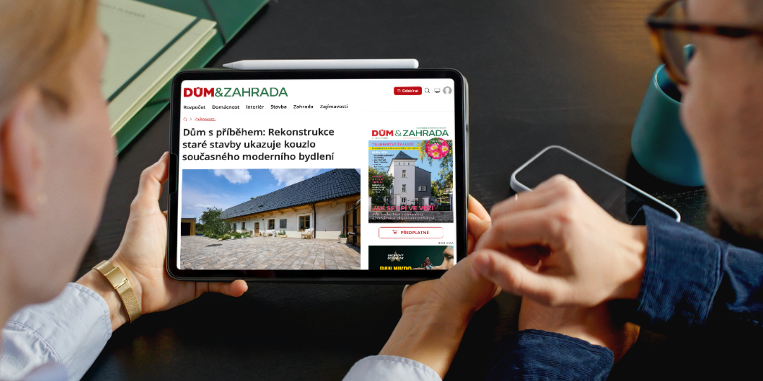 Topic PR týmová fotografie stážisty