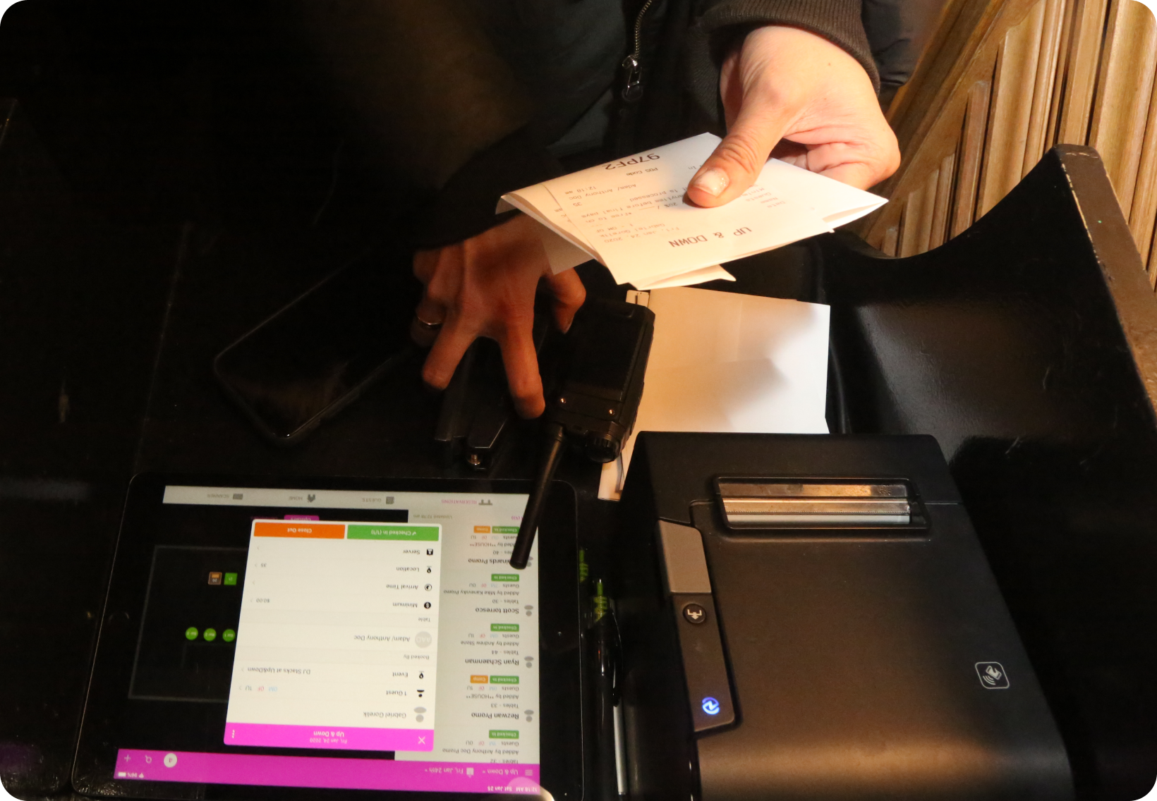 Mobile check-in and Fast Pass payment screen in TablelistPro