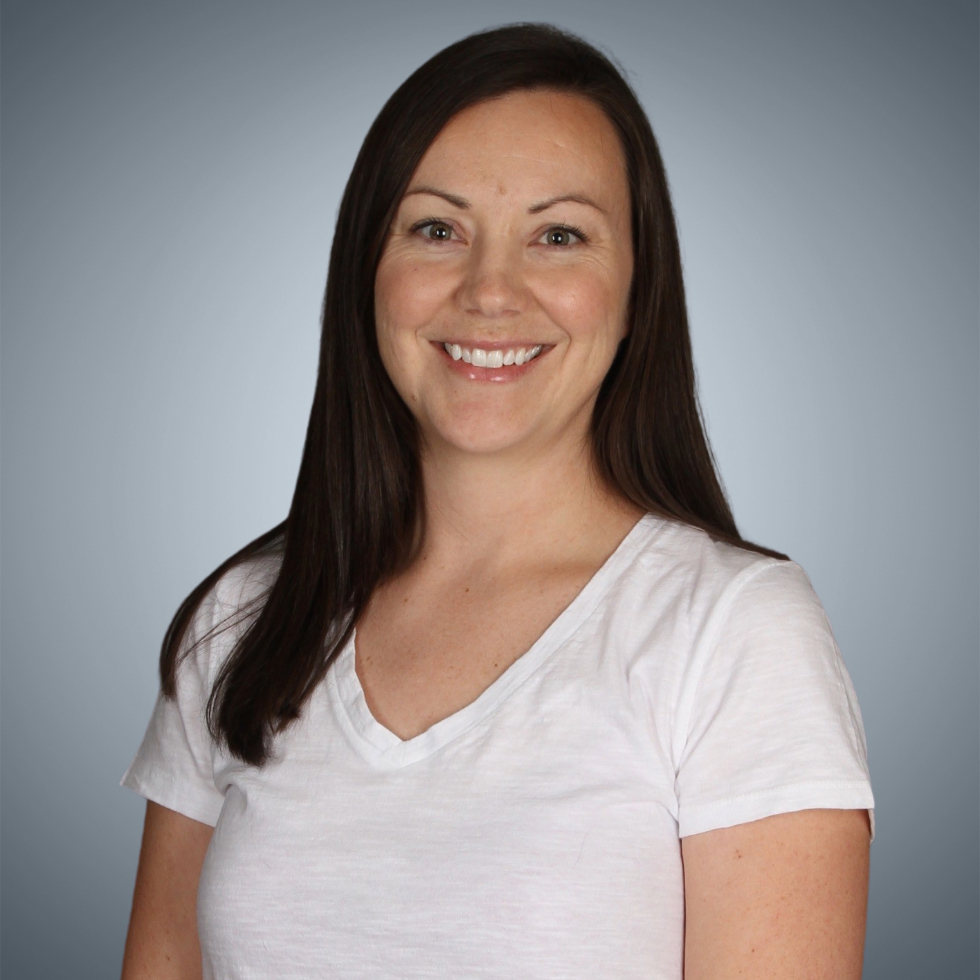 Traci Terhaar headshot.